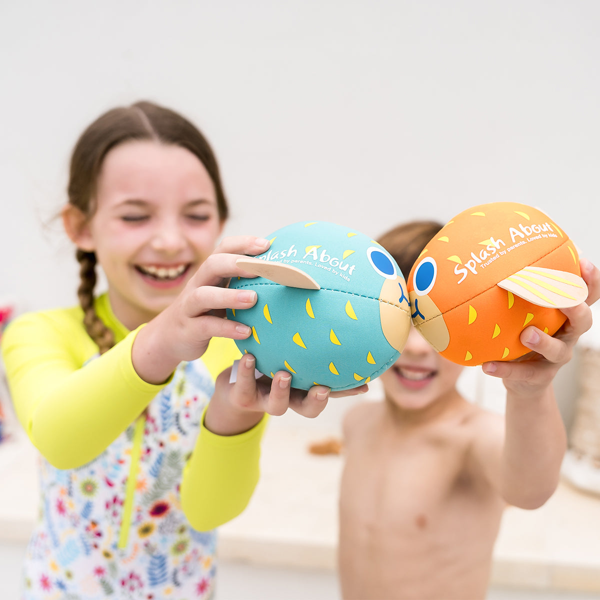 Neoprene Pufferfish Pool Ball Blue